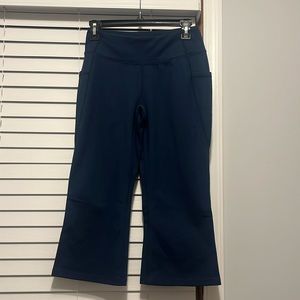 First Way Buttery Soft Women’s Bootcut Yoga Pants Capris with 3 Pockets Size S